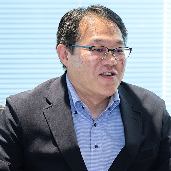 CEOオフィス　室長　池田 和人 様