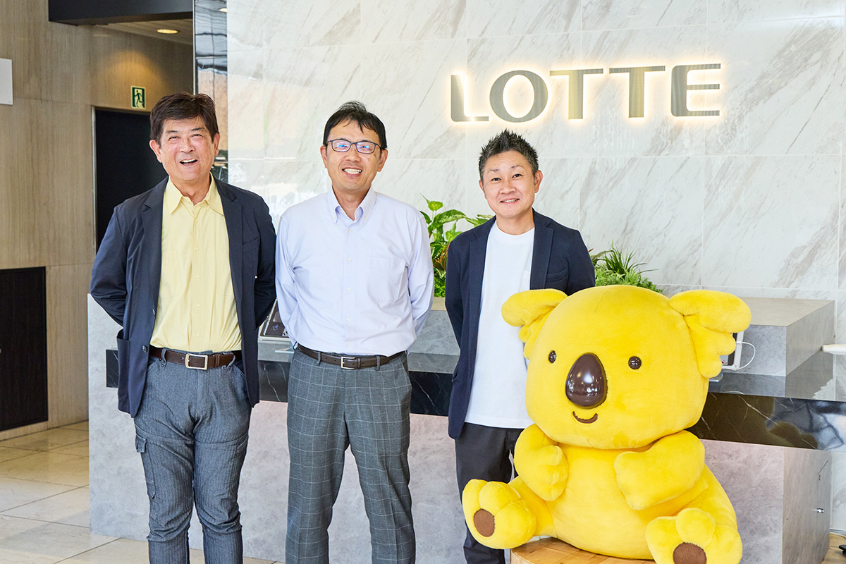 左から宮下 竜一 様(リスク管理部 リスク・危機管理委員会 事務局)、池 孝也 様(リスク管理部 リスク・危機管理委員会 事務局 事務局長)、伊奈 知彦 様(リスク管理部 リスク・危機管理委員会 事務局 マネージャー)